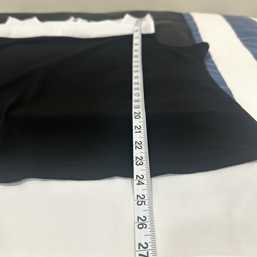 Classic INC Black &White Tank Top in good condition - Picture 6 of 16
